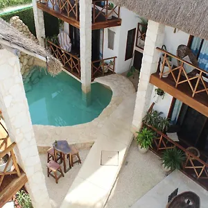 lagoon-boutique-hotel.tulum-hotels.net/